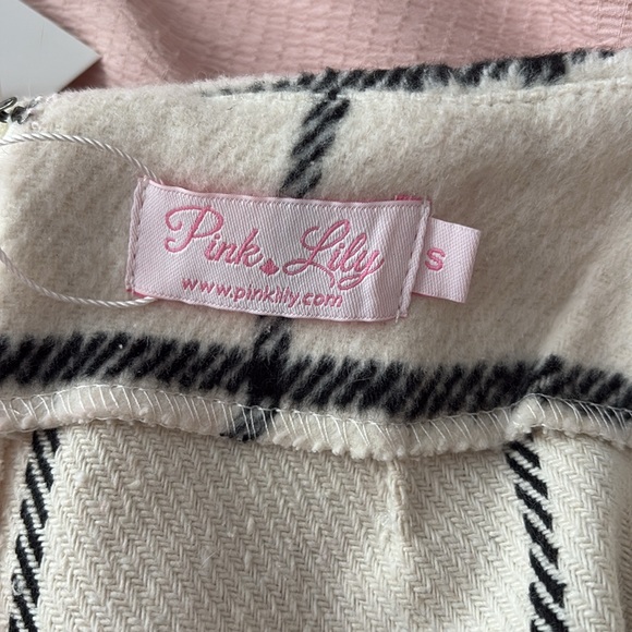 Small Pink Lily Plaid Skirt - Picture 3 of 4